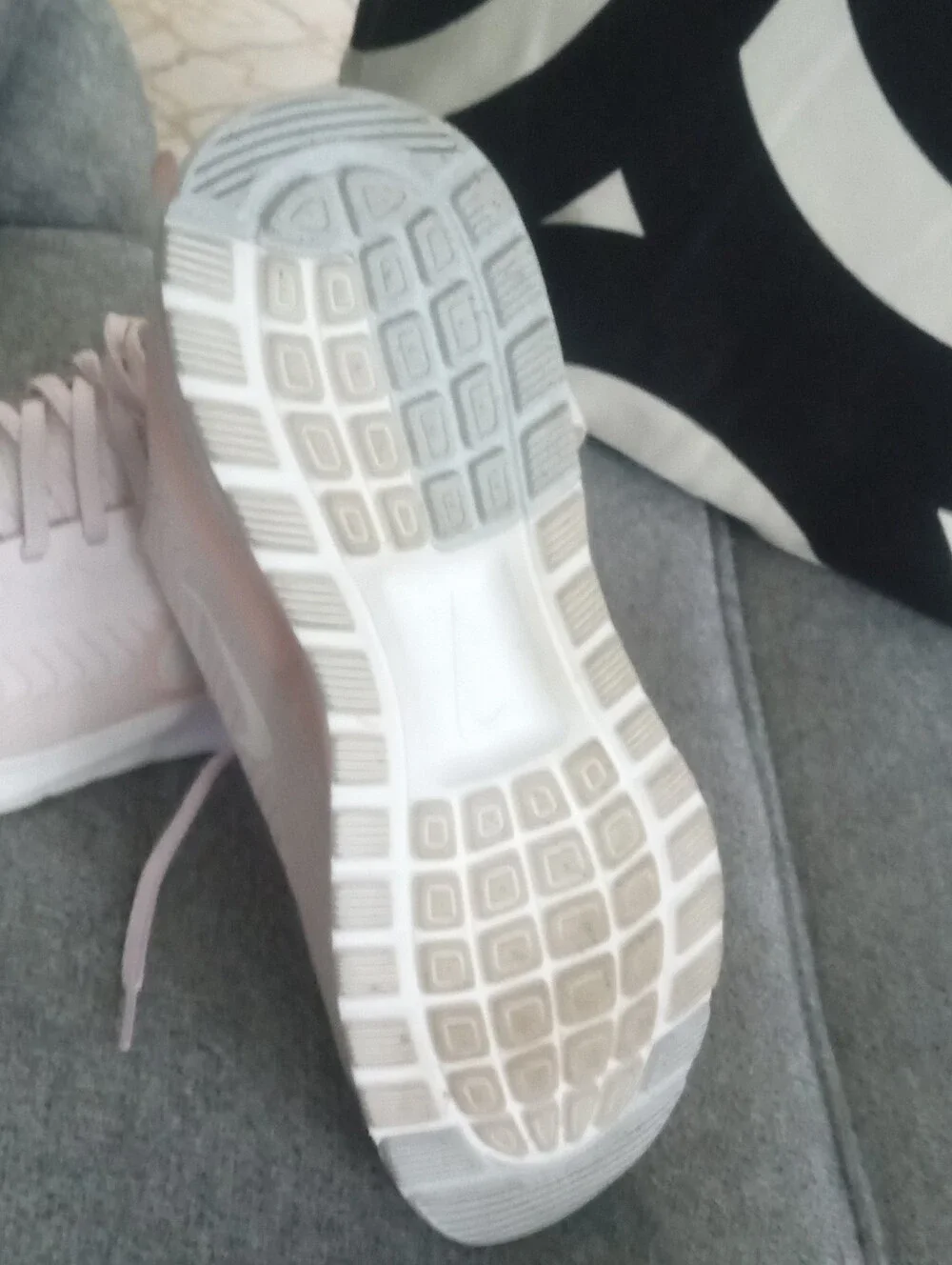 Nike Women’s Pale Pink Athletic Sneakers